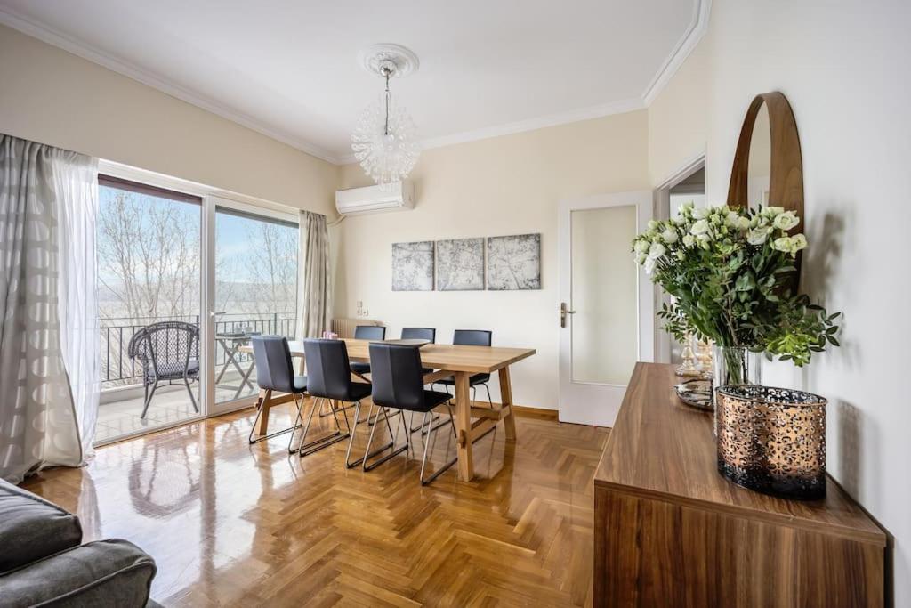 Bright Central Apartment With Splendid Sea View! Халкис Екстериор снимка