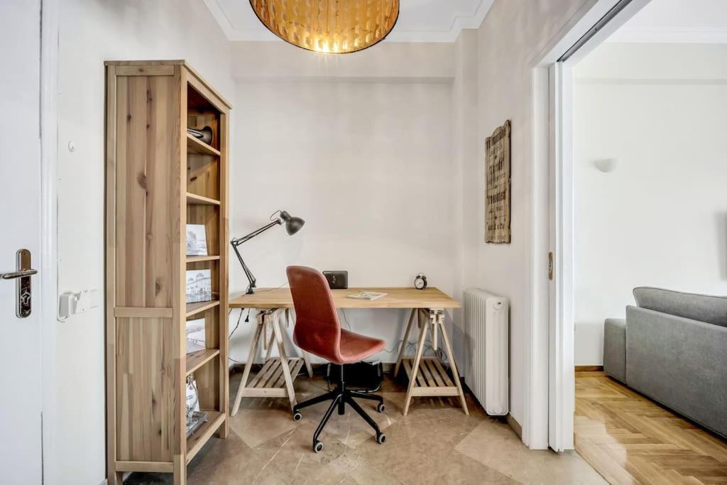 Bright Central Apartment With Splendid Sea View! Халкис Екстериор снимка